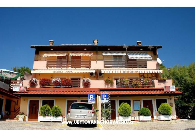 Apartments &amp; rooms  Raspor – photo 3