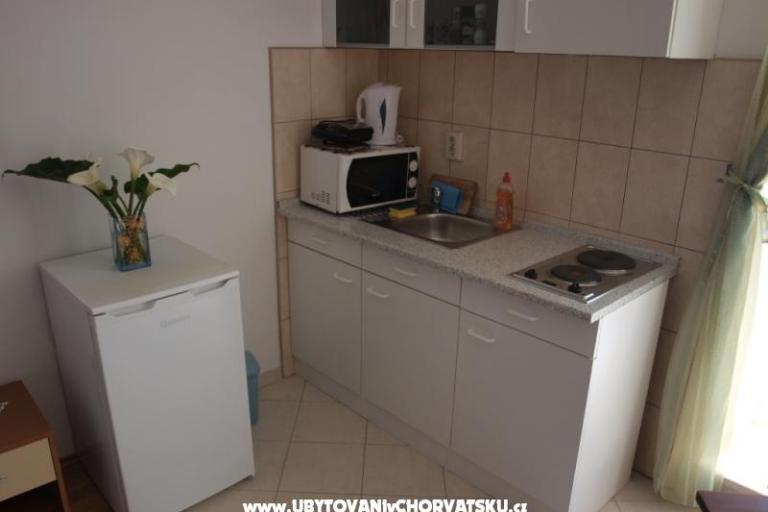 Apartments Jakov – photo 10