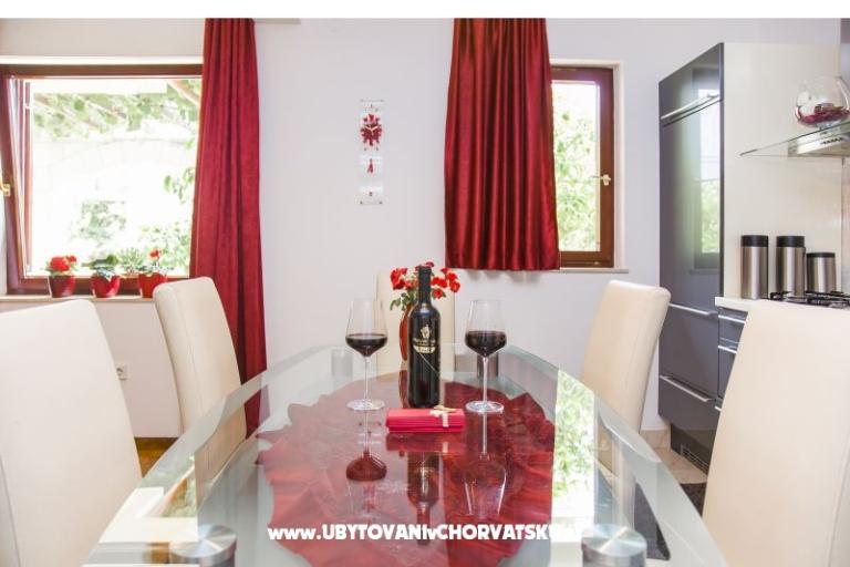 Villa Mirela – photo 13