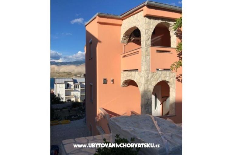 Ana apartments &amp; pool – photo 4