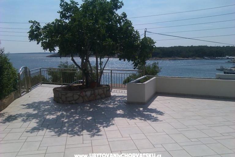 Apartments Lovro Pag – photo 11