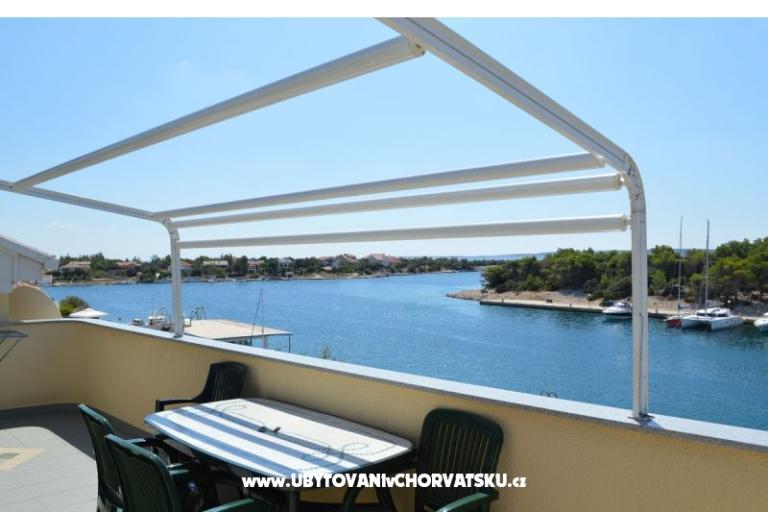 Apartments Lovro Pag – photo 13