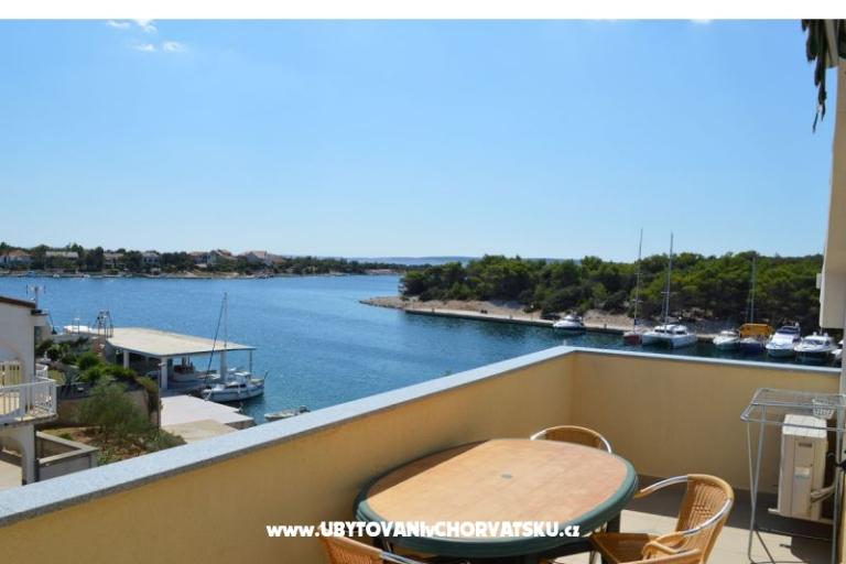 Apartments Lovro Pag – photo 16
