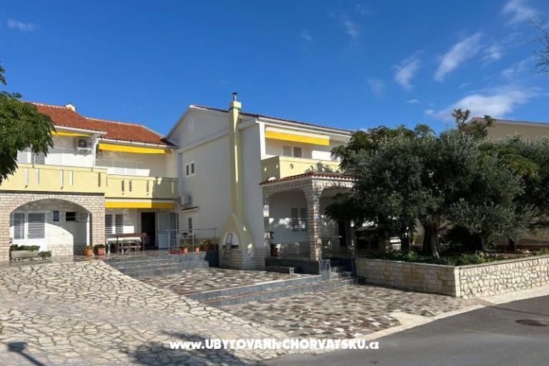 Apartments Iva i Mirjana – photo 13