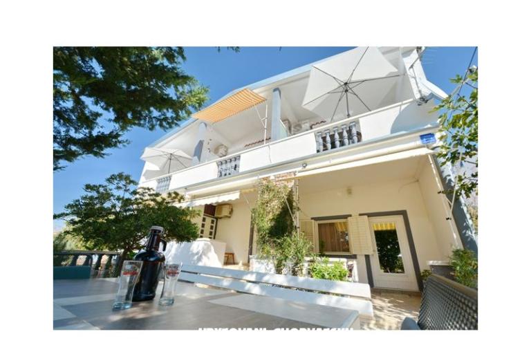 Aurora Apartments – photo 6