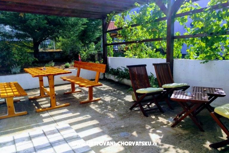 Apartments Bosi i Goli – photo 7