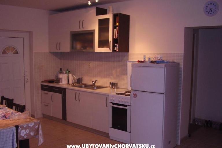 Apartment Damira – photo 2