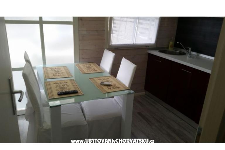 Apartments Lara – photo 12