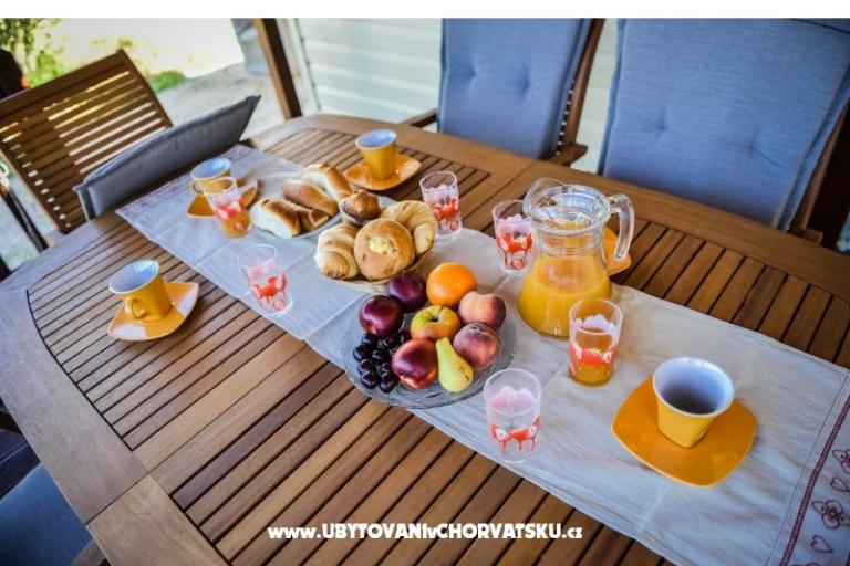 Mobile beach house Lovre Blaž – photo 3