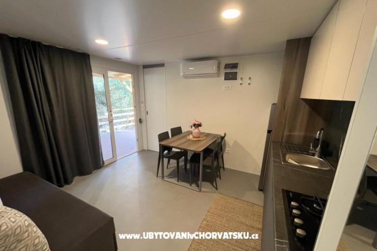 Mobile home Sunny day – photo 9