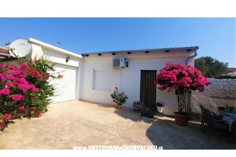 Apartments Pipi – photo 6