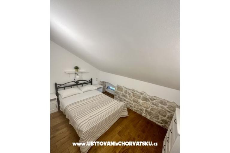 Stone house Pakostane – photo 8