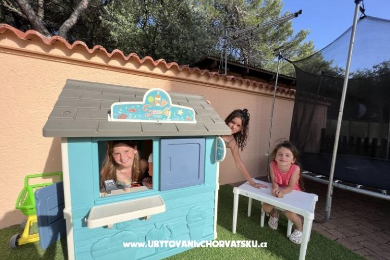 Apartments with pool Villa Julia 3  – photo 5