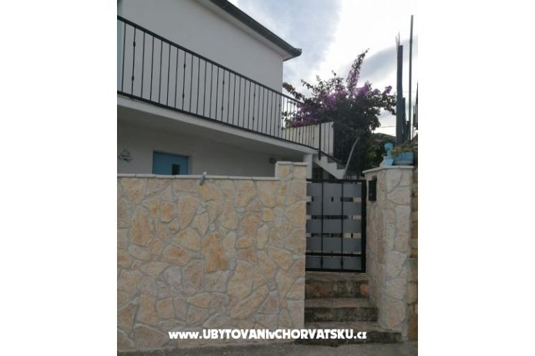 Apartments Marija-Tkon – photo 2
