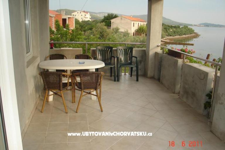 Apartments na moru – photo 3