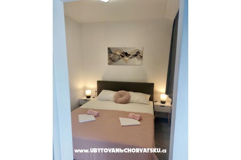 Holiday House first row to the sea – photo 10