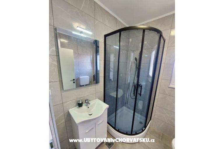 Holiday House first row to the sea – photo 11