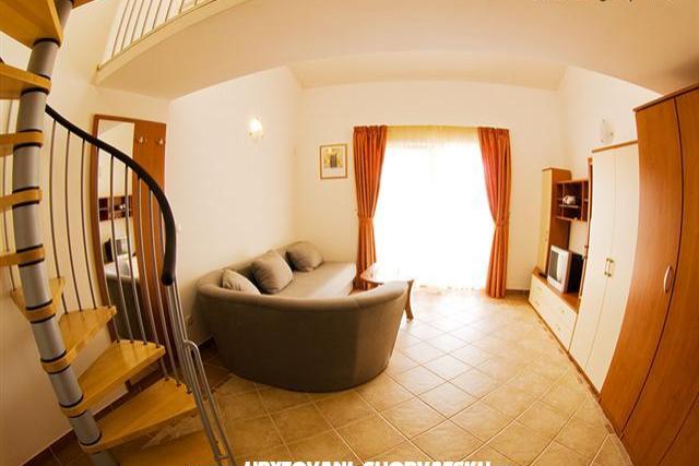 Apartments Pirovac – photo 12