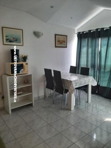 Apartnani Lana Pirovac – photo 10