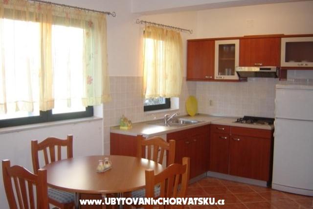 Apartments Antonela Drašnice – photo 2