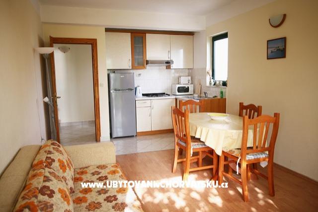 Apartments Antonela Drašnice – photo 3