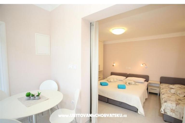 Apartments Lara – photo 4