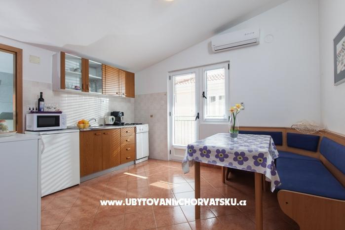 Apartments Niko Podgora – photo 13