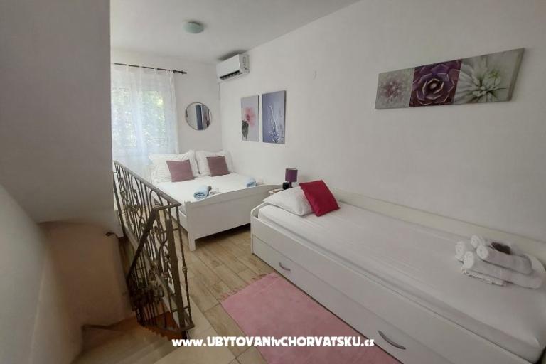 Sea Holiday House Drašnice – photo 29