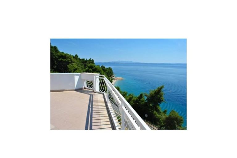 Villa Car – photo 5