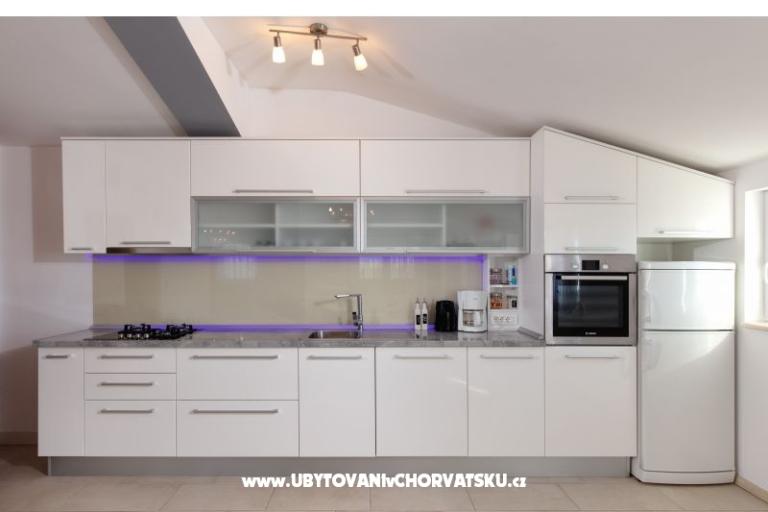 Wide Apartment with Pool  – photo 4