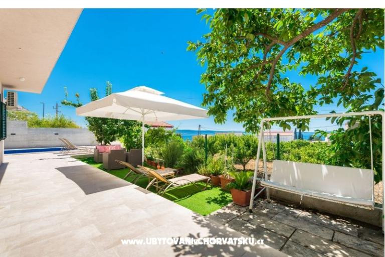 Apartments s bazenom Cvita/Podstrana – photo 11