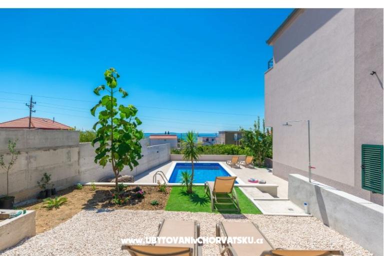 Apartments s bazenom Cvita/Podstrana – photo 12