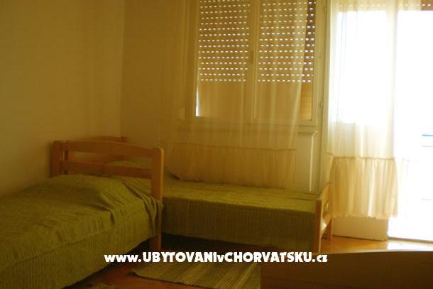 Apartments Car – photo 4