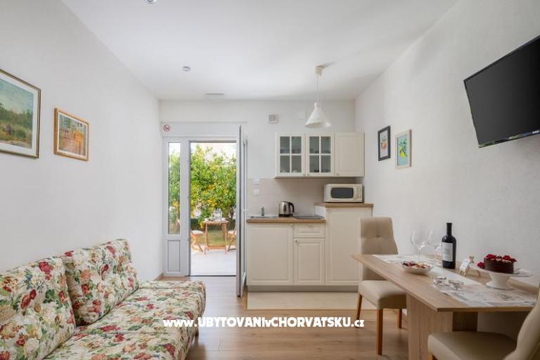 Apartments Lemon Garden with pool – photo 4