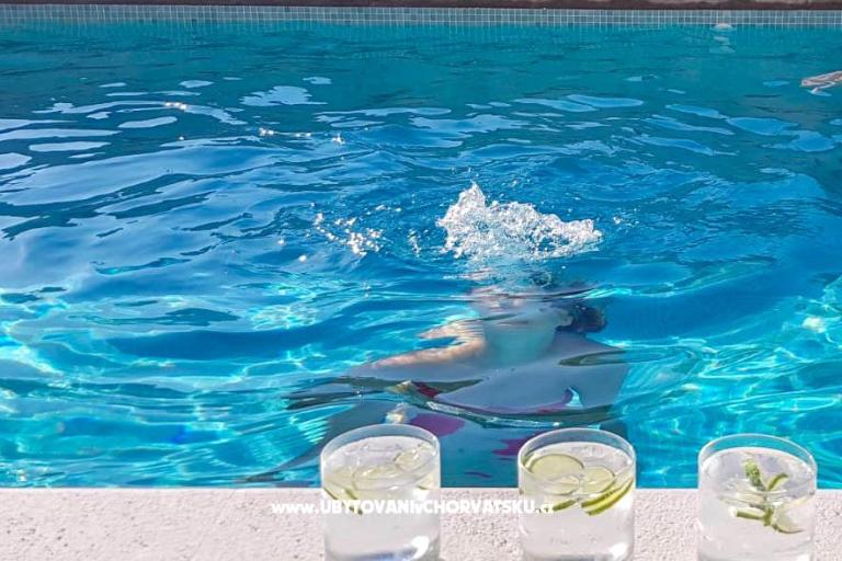 Apartments Lemon Garden with pool – photo 8