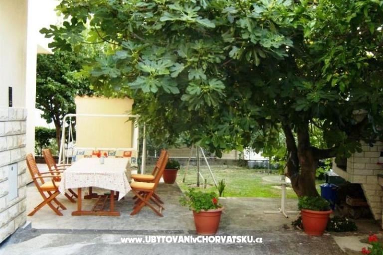 Villa with garden – photo 2