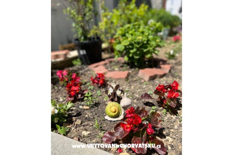 Apartment lux with garden – photo 18