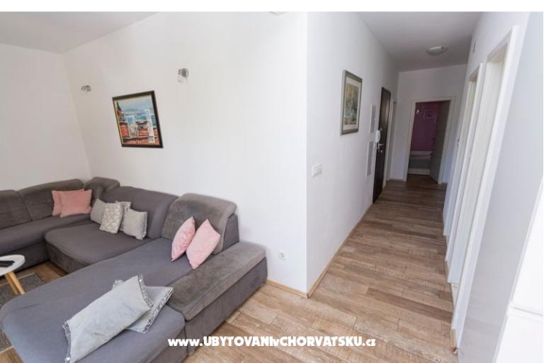 Apartment lux with garden – photo 23