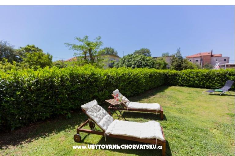 Apartment lux with garden – photo 3