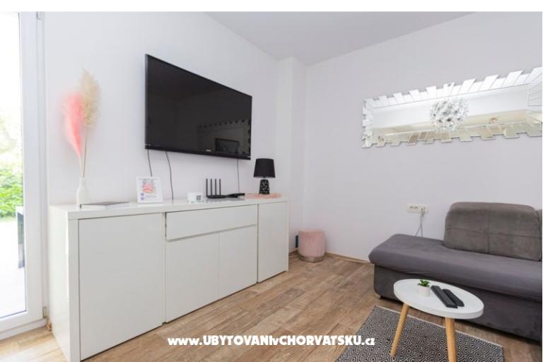 Apartment lux with garden – photo 6