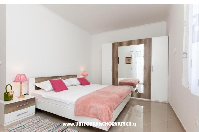 Apartments Knezovic – photo 6
