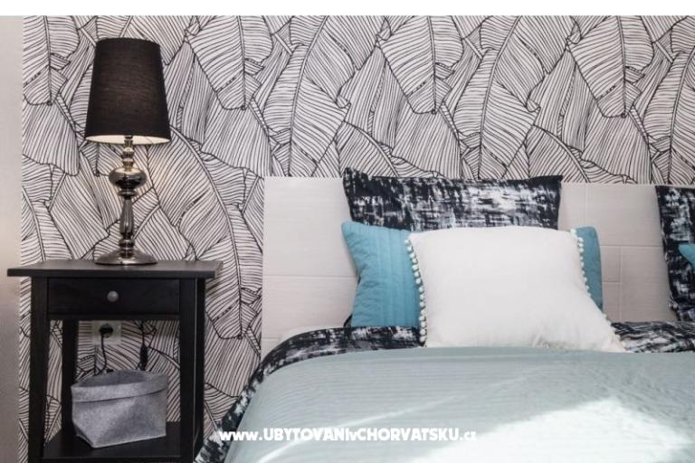 Bubbles Luxury Penthouse with jacuz – photo 13