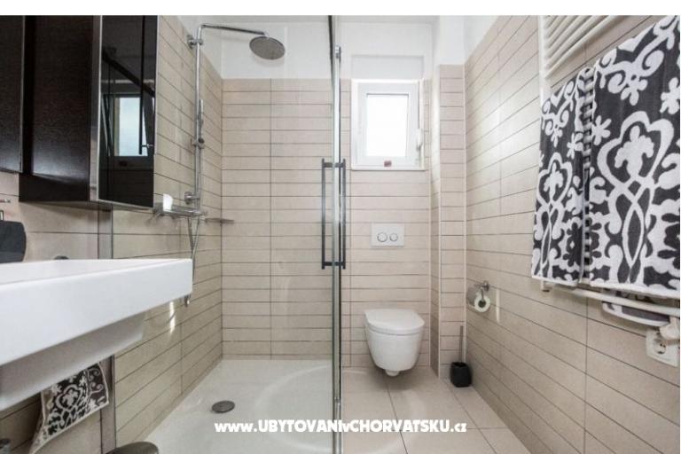 Bubbles Luxury Penthouse with jacuz – photo 14