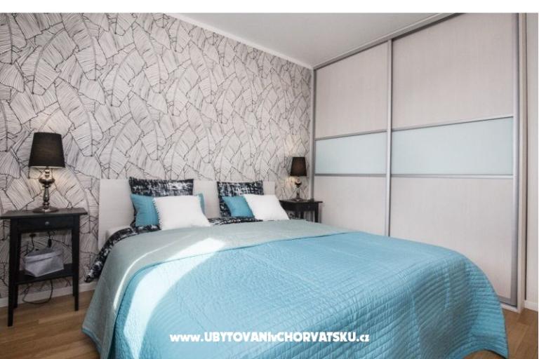 Bubbles Luxury Penthouse with jacuz – photo 6