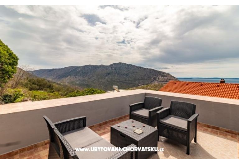 Holiday House Car – photo 2