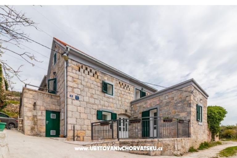 Holiday House Car – photo 4