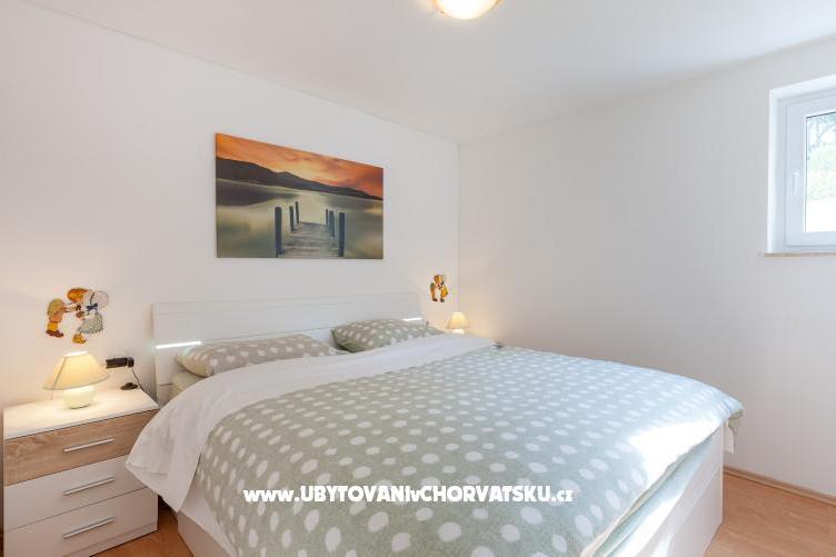 Apartments Leni – photo 6