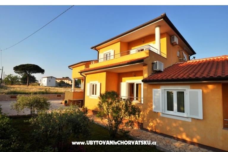 Apartments Zugan – photo 17