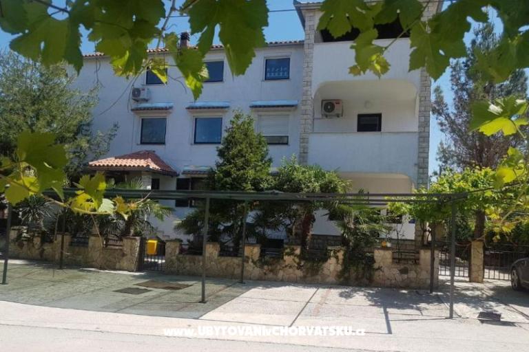 Casa Nostra – photo 2