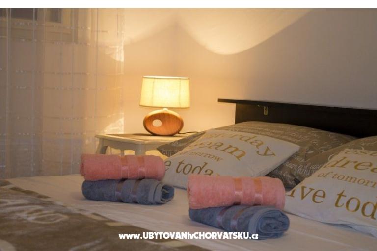 Apartments Porat - PRIMOŠTEN – photo 4